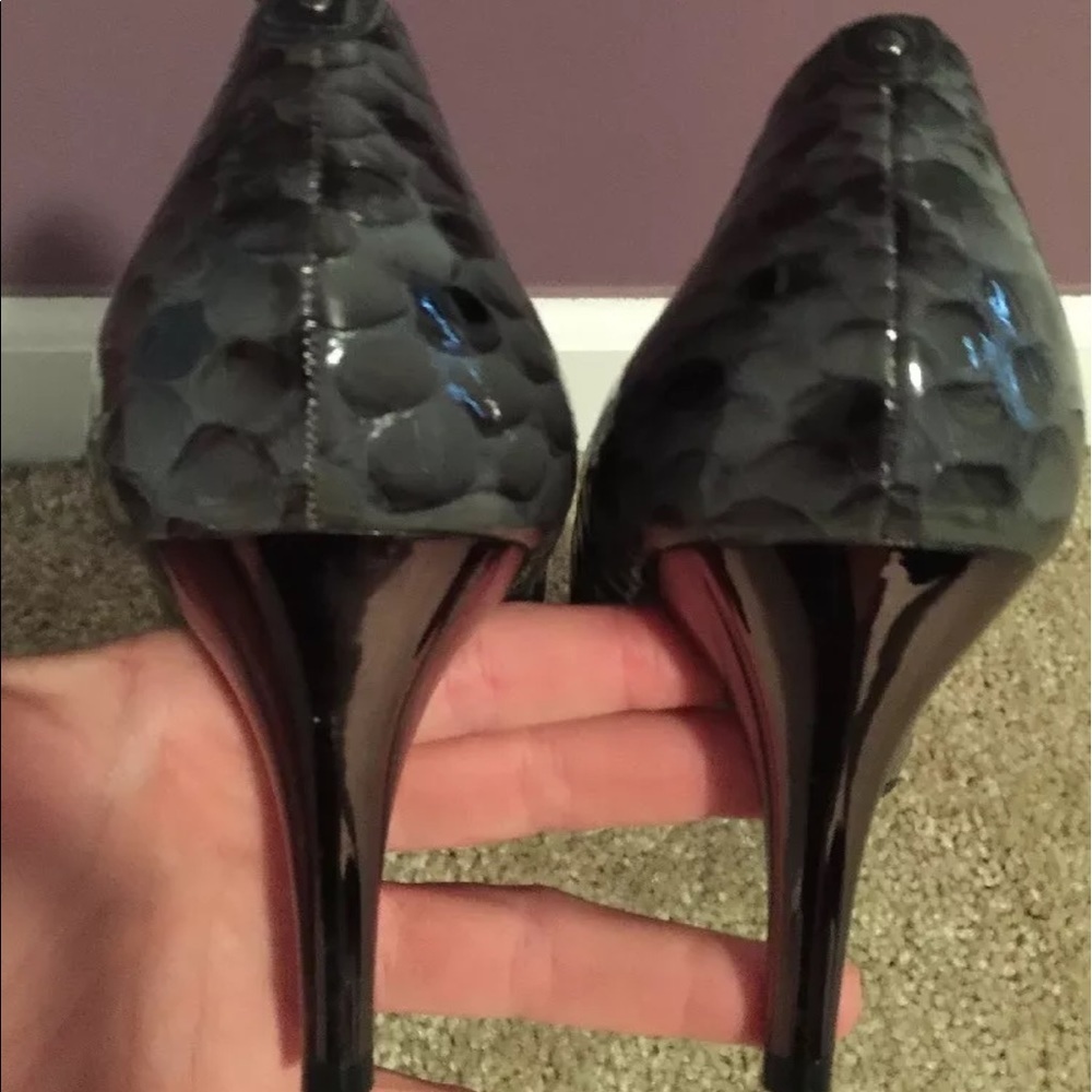 Kenneth Cole 925 silver fox patent leather pumps shoes size 9.5 - Picture 3 of 7